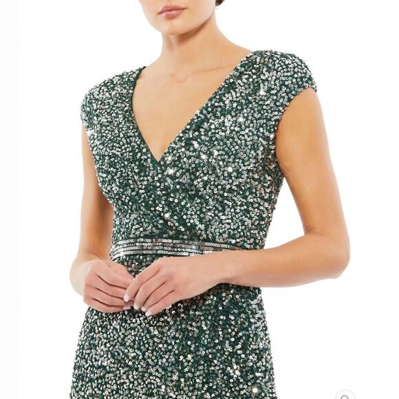 Mac Duggal 5489  Womens Green Cap SLEEVE SEQUINED HIGH SLIT GOWN - Picture 3 of 15